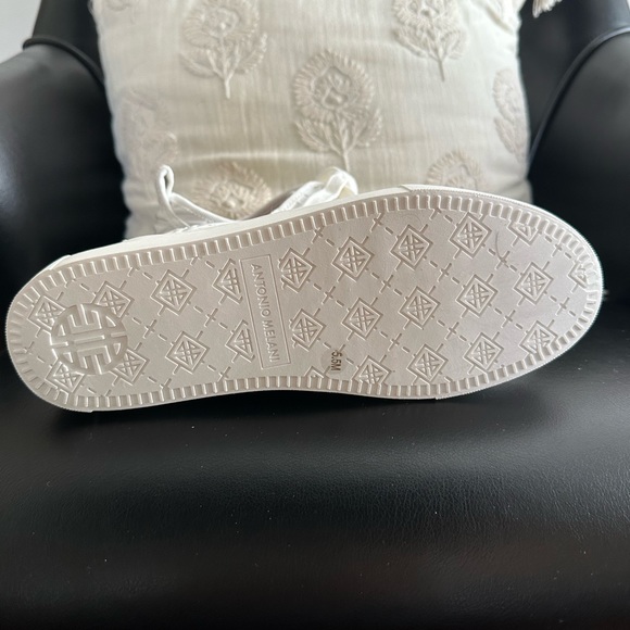 New Antonio Melani Tennis Shoes never worn - Picture 4 of 4